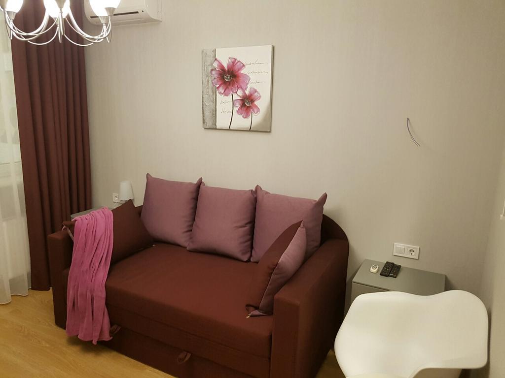 Comfort Apartment On Bogdanivska Street 7B เคียฟ ภายนอก รูปภาพ