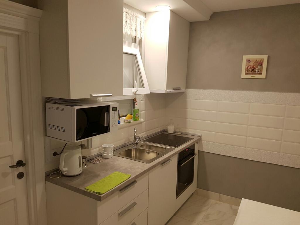 Comfort Apartment On Bogdanivska Street 7B เคียฟ ภายนอก รูปภาพ