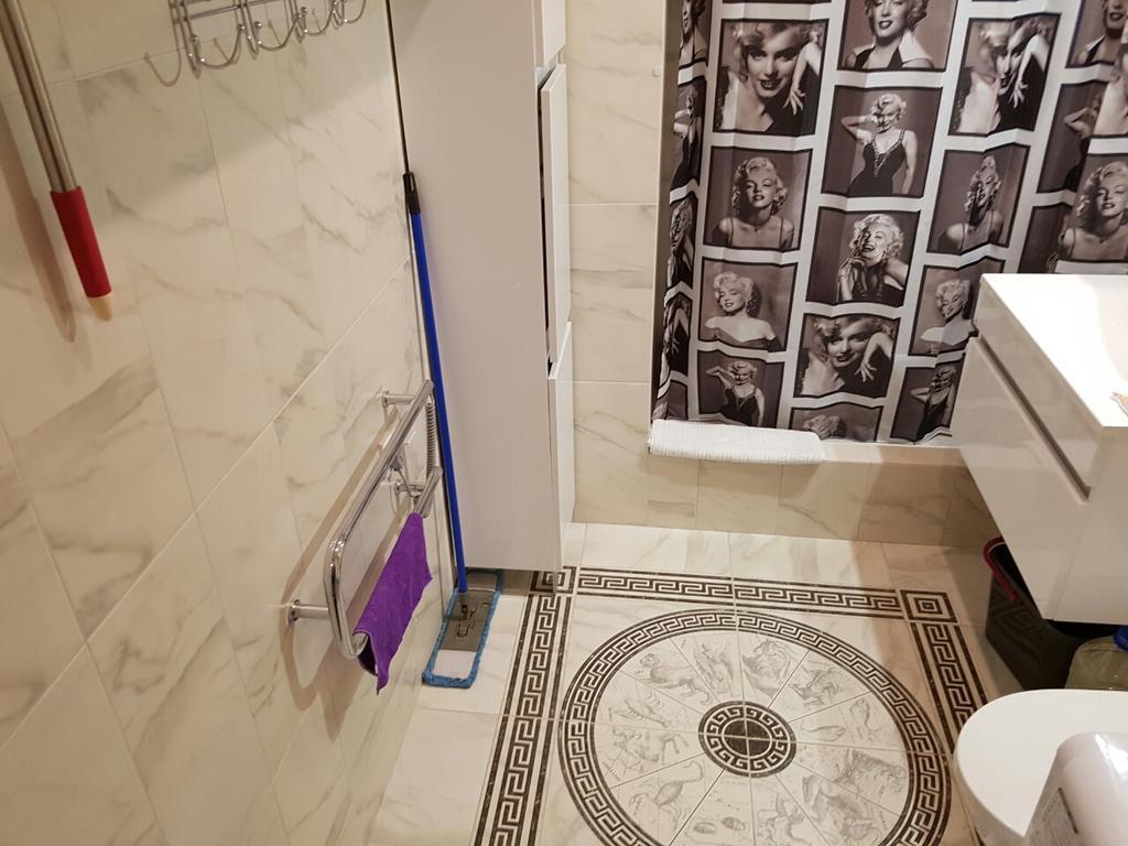 Comfort Apartment On Bogdanivska Street 7B เคียฟ ภายนอก รูปภาพ