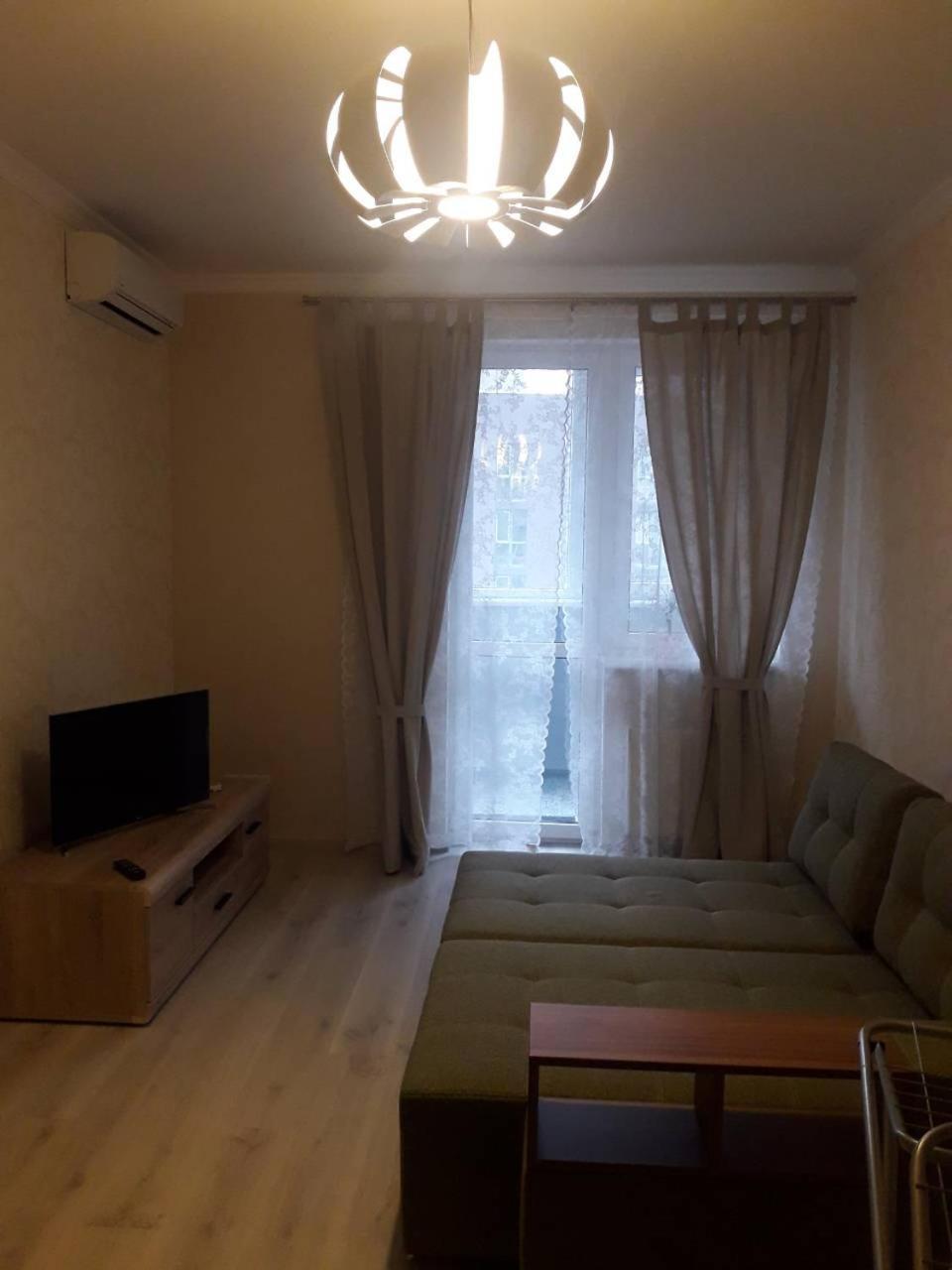 Comfort Apartment On Bogdanivska Street 7B เคียฟ ภายนอก รูปภาพ
