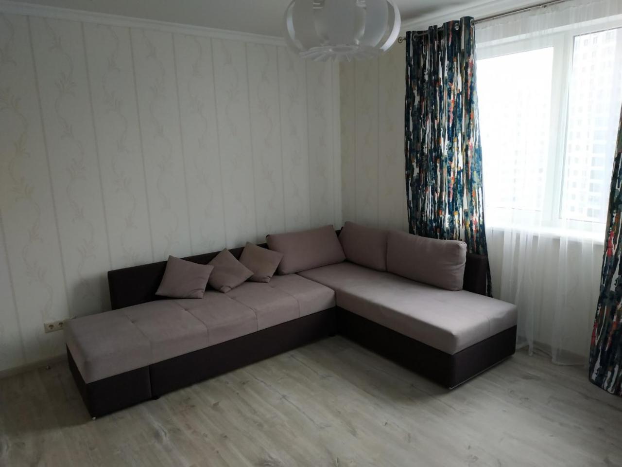 Comfort Apartment On Bogdanivska Street 7B เคียฟ ภายนอก รูปภาพ