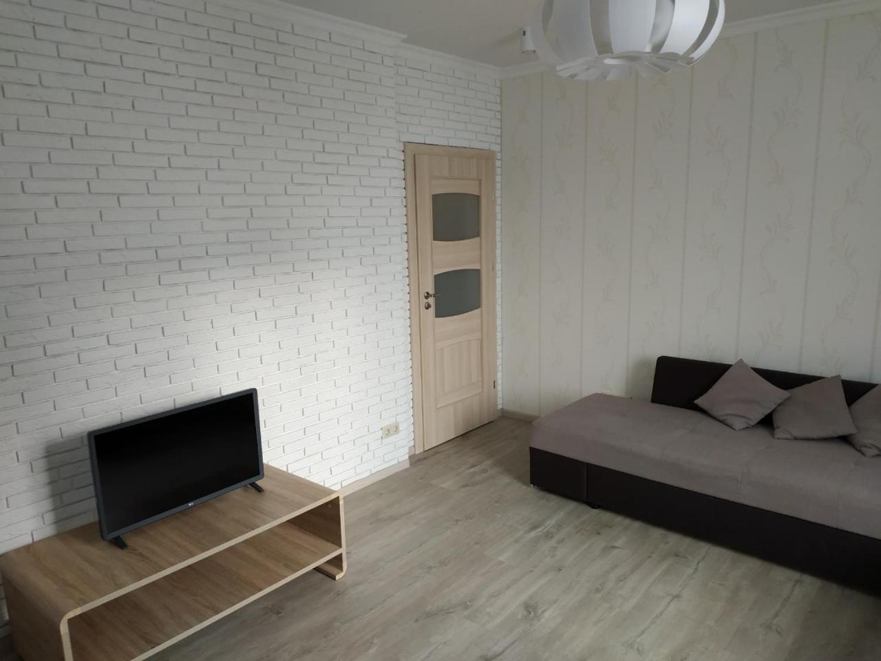 Comfort Apartment On Bogdanivska Street 7B เคียฟ ภายนอก รูปภาพ