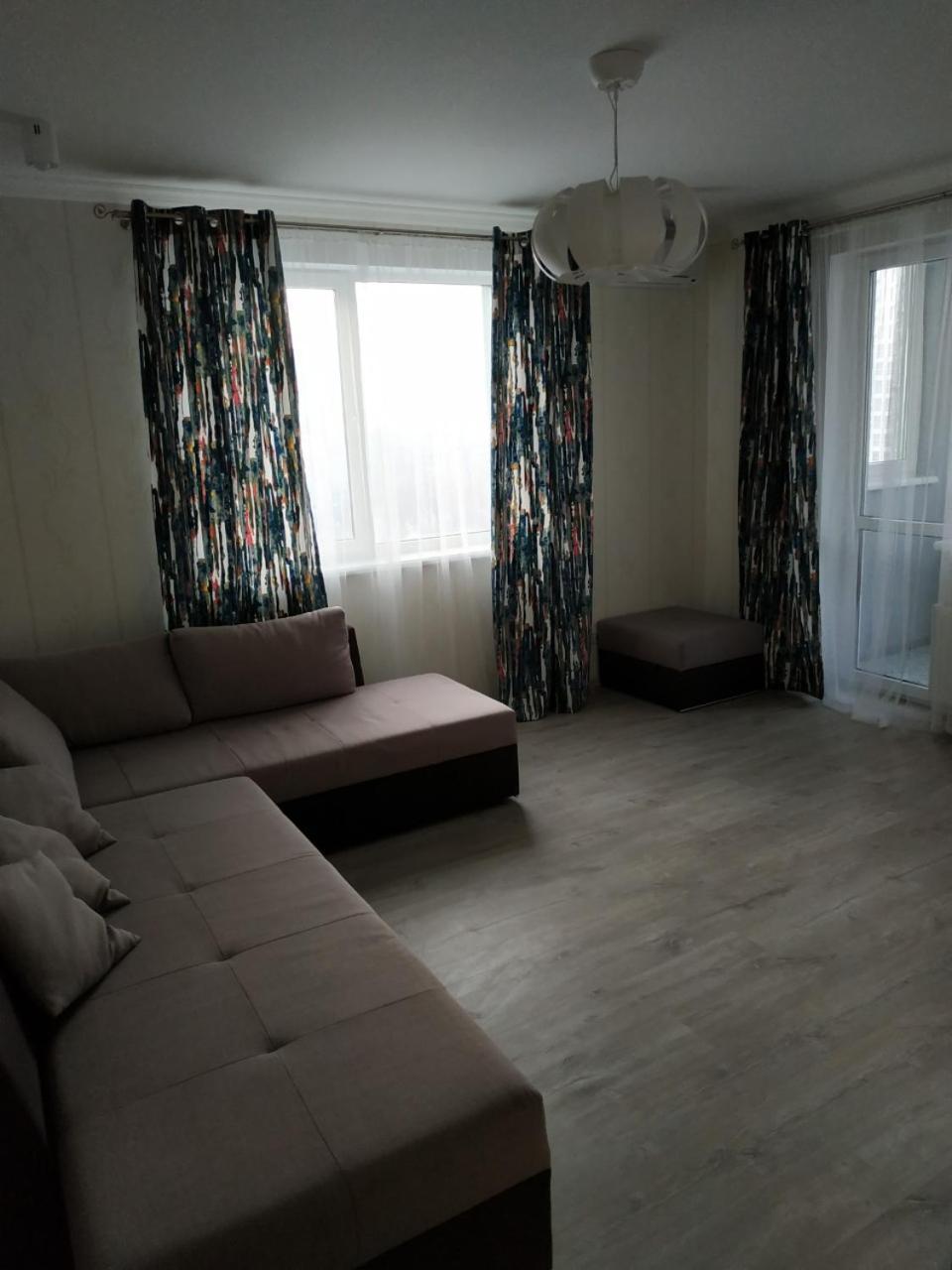 Comfort Apartment On Bogdanivska Street 7B เคียฟ ภายนอก รูปภาพ